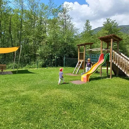 Lägenhet Veronika Haus Kmb Seeappartement Am Ossiacher Mit Direktem Seezugang Und Hallenbad Tschoran