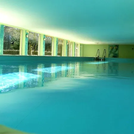 Veronika Haus Kmb Seeappartement Am Ossiacher Mit Direktem Seezugang Und Hallenbad דירה