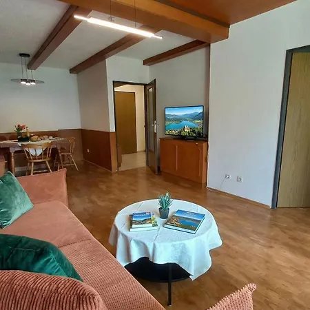 Veronika Haus Kmb Seeappartement Am Ossiacher Mit Direktem Seezugang Und Hallenbad * Tschoran