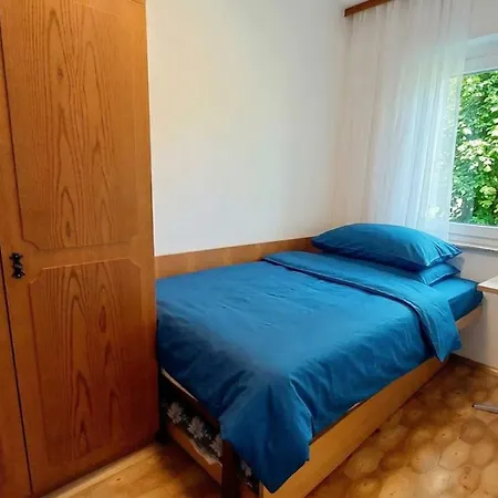 Lägenhet Veronika Haus Kmb Seeappartement Am Ossiacher Mit Direktem Seezugang Und Hallenbad Tschoran