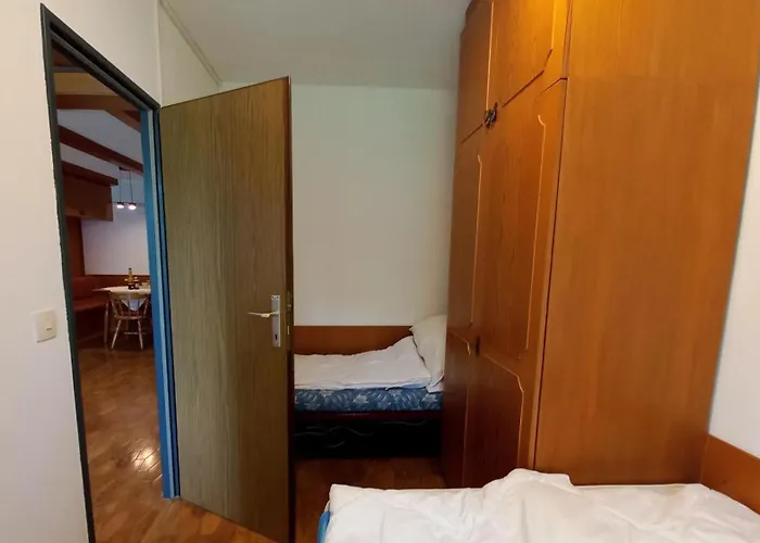 Veronika Haus Kmb Seeappartement Am Ossiacher Mit Direktem Seezugang Und Hallenbad Apartment