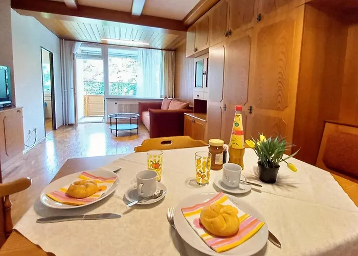 Veronika Haus Kmb Seeappartement Am Ossiacher Mit Direktem Seezugang Und Hallenbad Apartment Tschoran