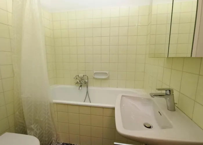 Veronika Haus Kmb Seeappartement Am Ossiacher Mit Direktem Seezugang Und Hallenbad Apartment