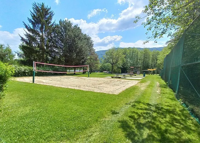 Veronika Haus Kmb Seeappartement Am Ossiacher Mit Direktem Seezugang Und Hallenbad Apartment Tschoran